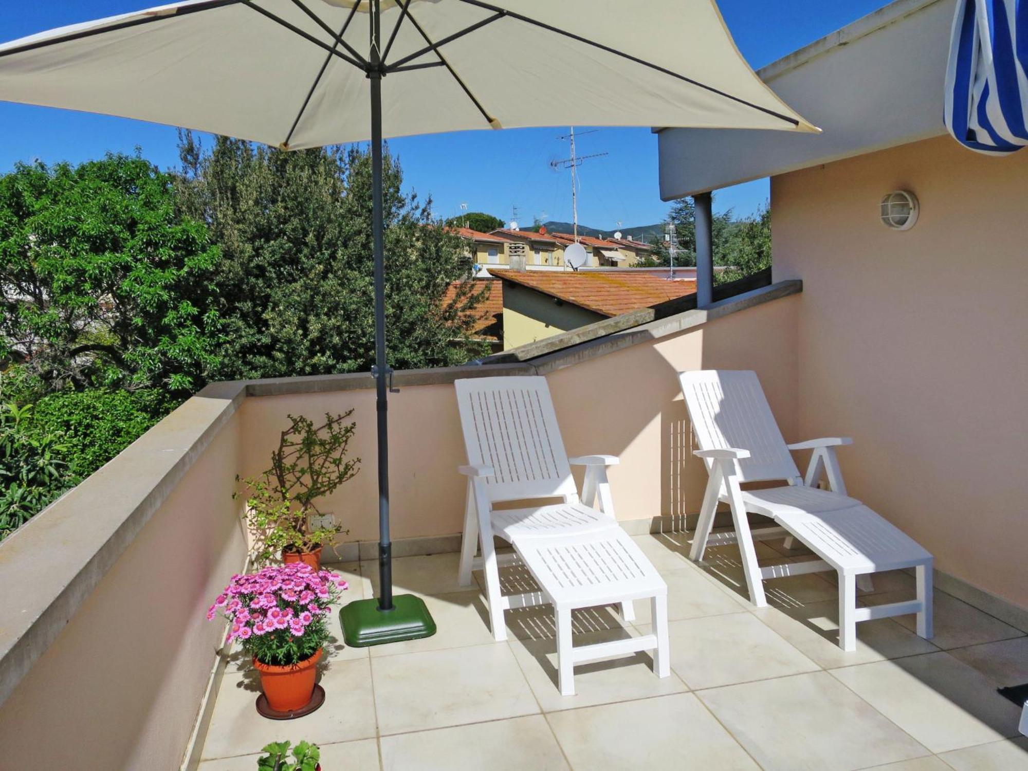 Apartment Mansarda By Interhome Rosignano Solvay Exterior foto