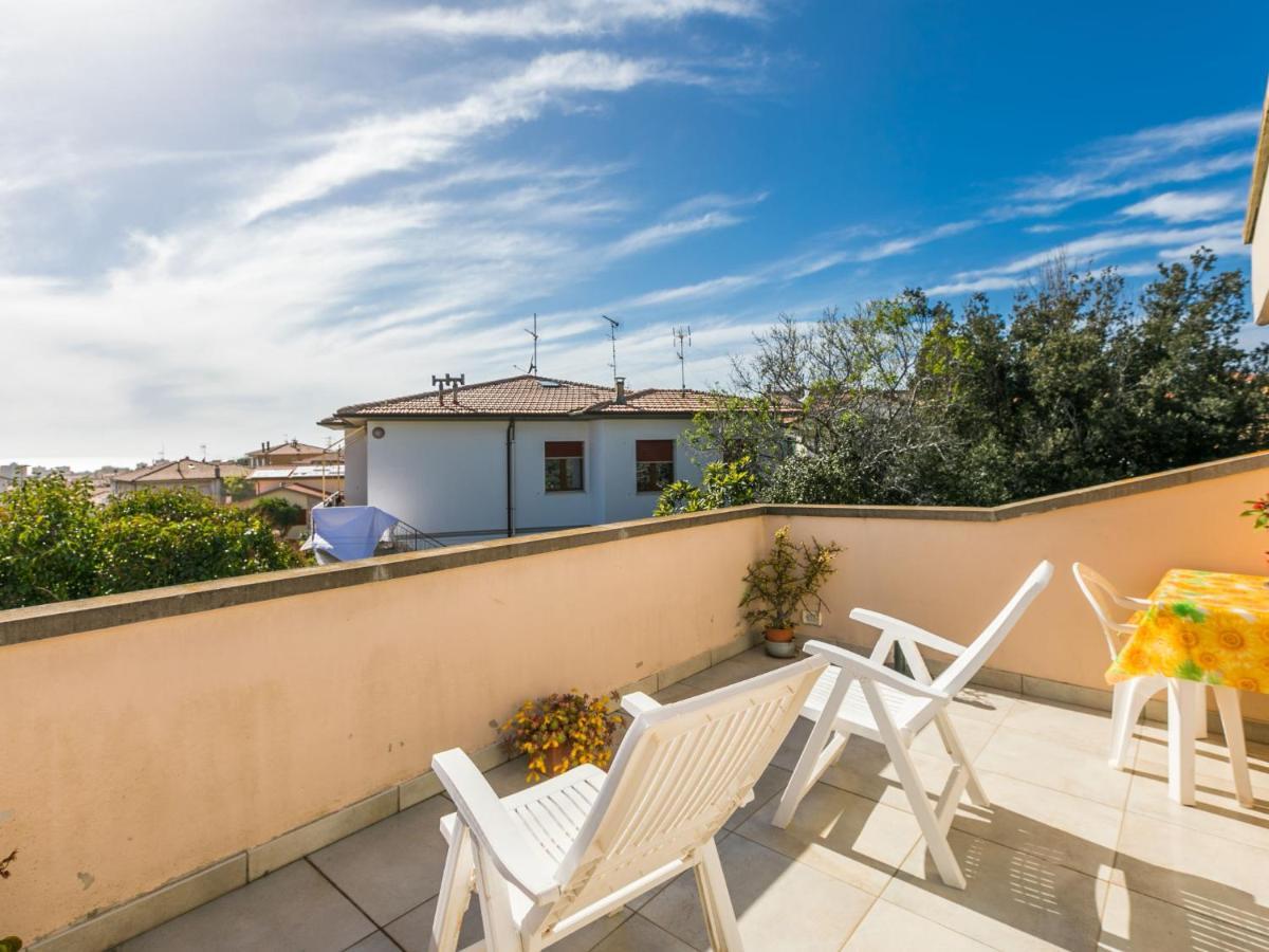 Apartment Mansarda By Interhome Rosignano Solvay Exterior foto